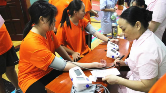 巔峰青少年減肥夏令營(yíng)